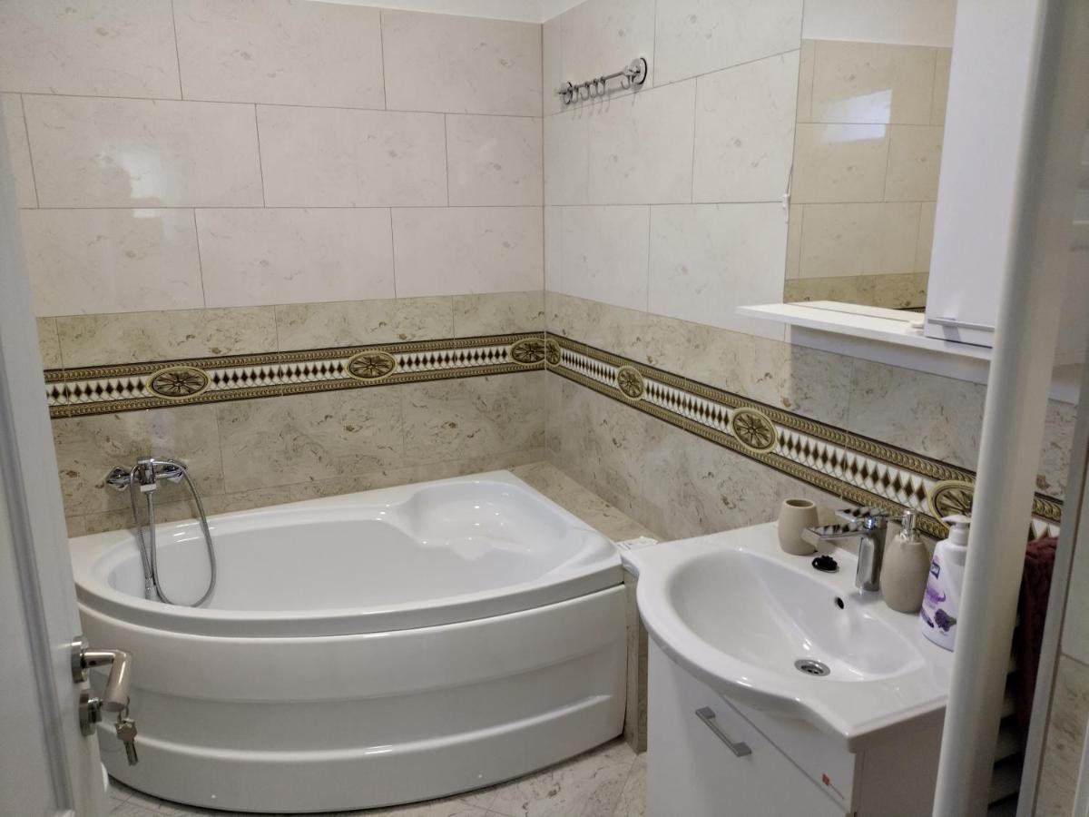 Tsg Apartament 2 Valea lui Mihai Esterno foto